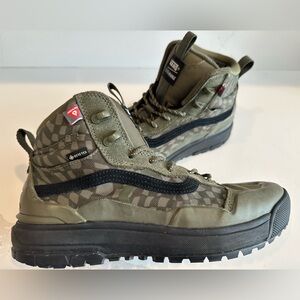 Vans Ultrarange Exo Hi Gore-Tex MTE 2
Men’s Size 9
Barely Used Great Condition